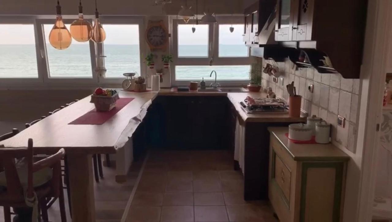 Roma Meraviglioso Attico Sul Mare Ladispoli Buitenkant foto