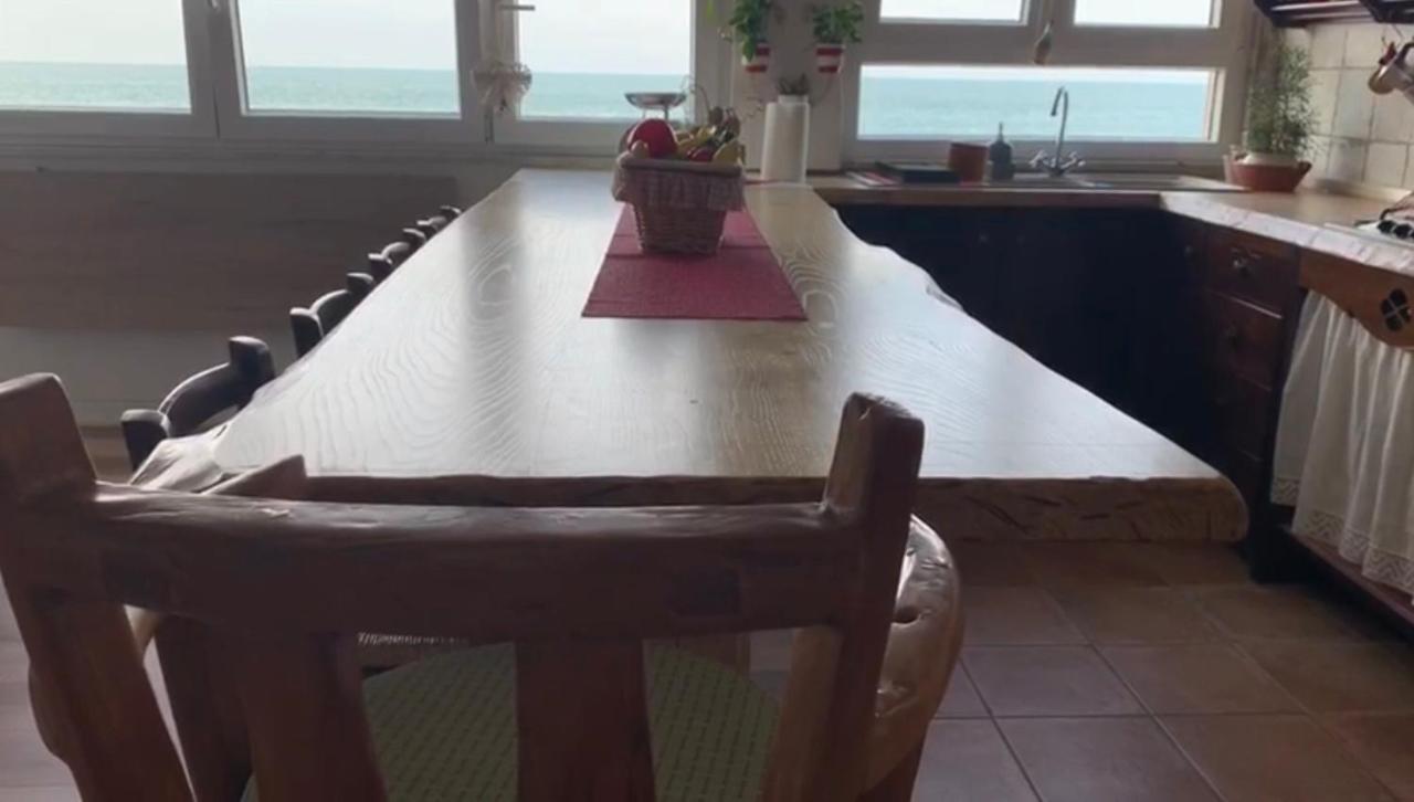 Roma Meraviglioso Attico Sul Mare Ladispoli Buitenkant foto